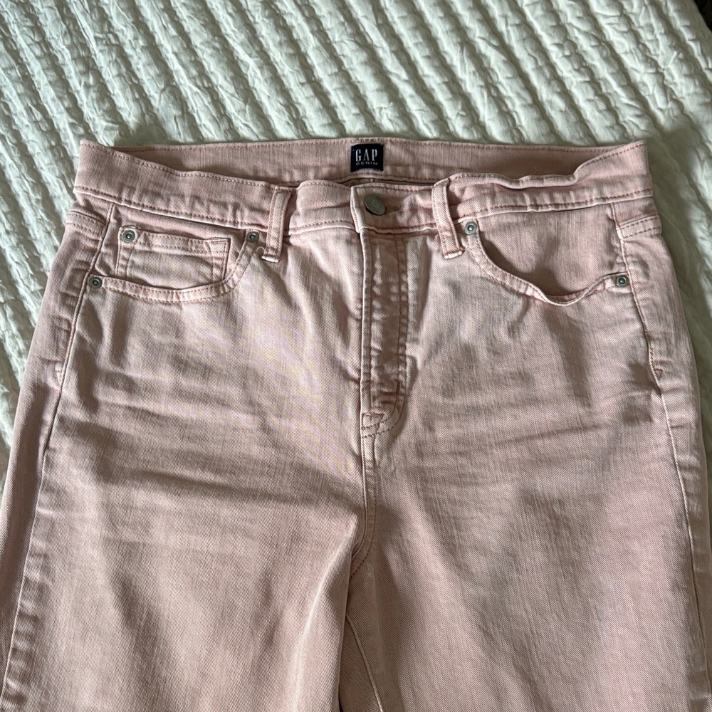 GAP True Skinny Women's High Rise Jeans in Soft Pink